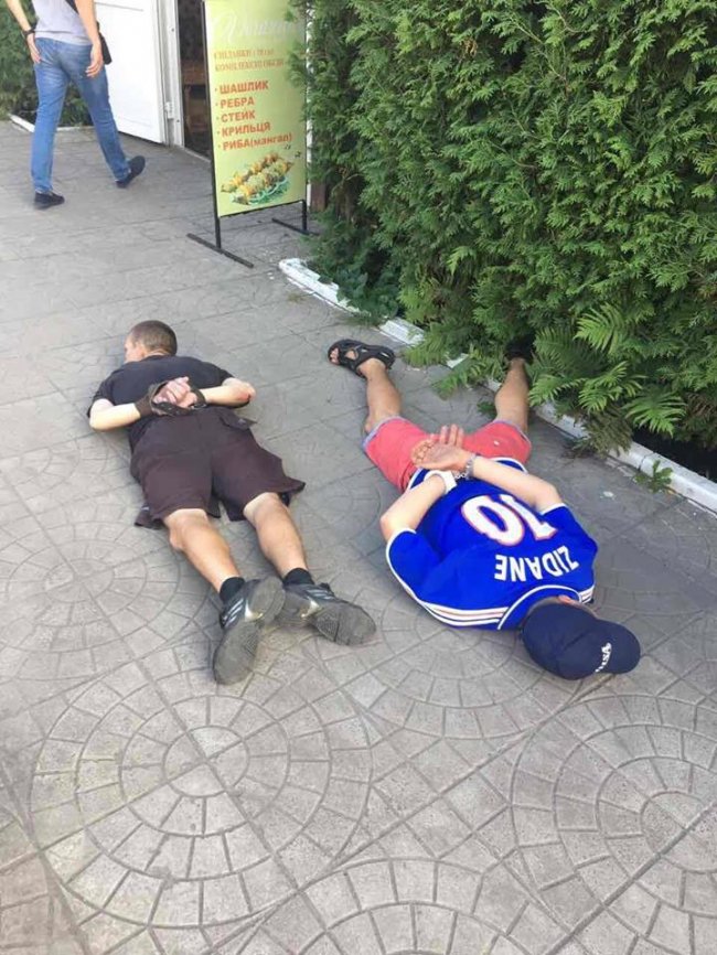 Наркотою на Волині торгував працівник суду