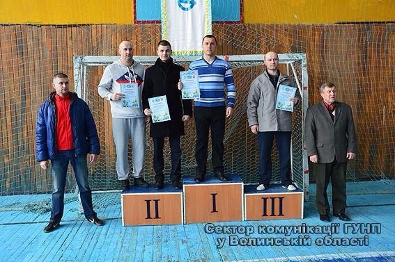 Волинські поліцейські стали призерами чемпіонату з гирьового спорту. ФОТО. ВІДЕО