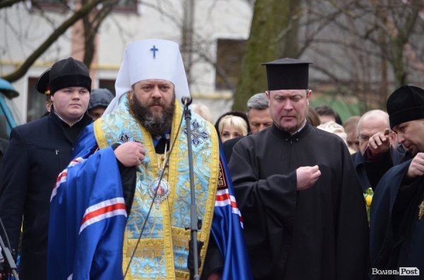 Герої не вмирають: піша хода Луцьком. ФОТО