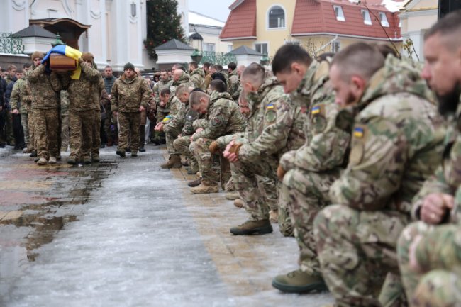 Майстер спорту України, тренер та суддя: у Луцьку попрощалися з військовослужбовцем Олексієм Бондаренком