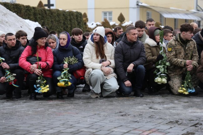 Майстер спорту України, тренер та суддя: у Луцьку попрощалися з військовослужбовцем Олексієм Бондаренком