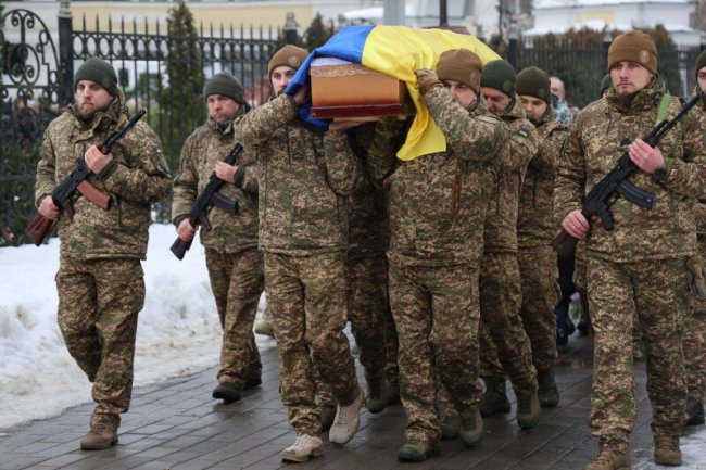 Майстер спорту України, тренер та суддя: у Луцьку попрощалися з військовослужбовцем Олексієм Бондаренком