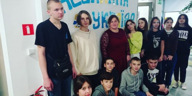 Волинянка вчить українських дітей у школі Польщі