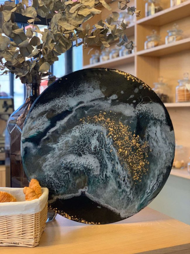 У Луцьку вперше відбудеться виставка картин в стилі «Resin art»