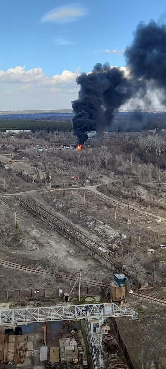 Через обстріли зупинили роботу Луганської ТЕС