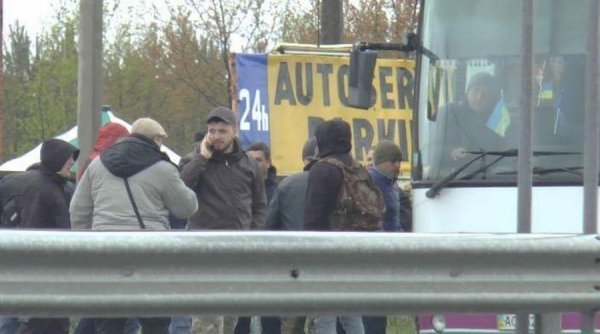Волянюк під час мітингів під митницею. Кадр з відео Громадське. Волинь