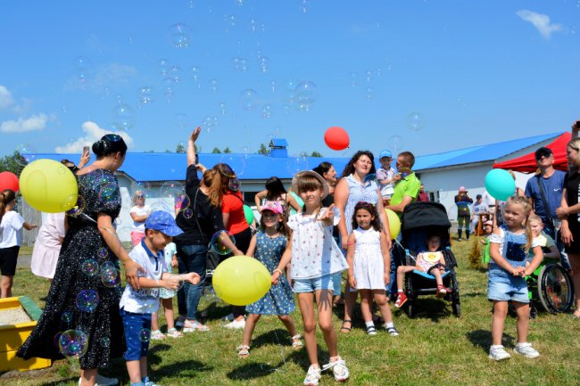 Луцькі активісти зібрали кошти на будівництво майданчика для дітей з ДЦП