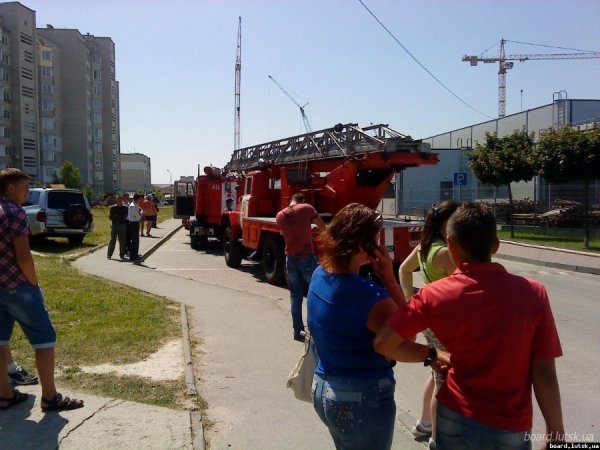 Пожежа в  гіпермаркеті «Там Там». ФОТО