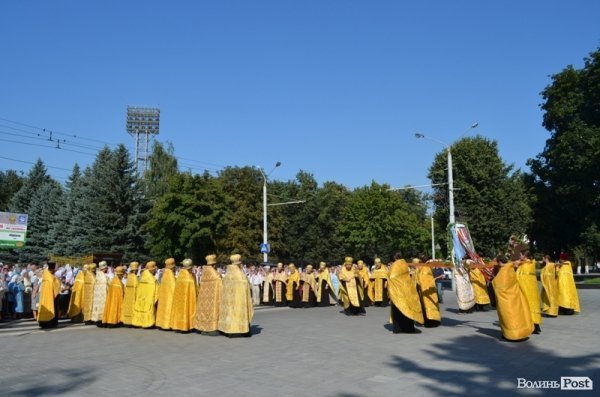 У Луцьку відбувся хресний хід. ФОТО 