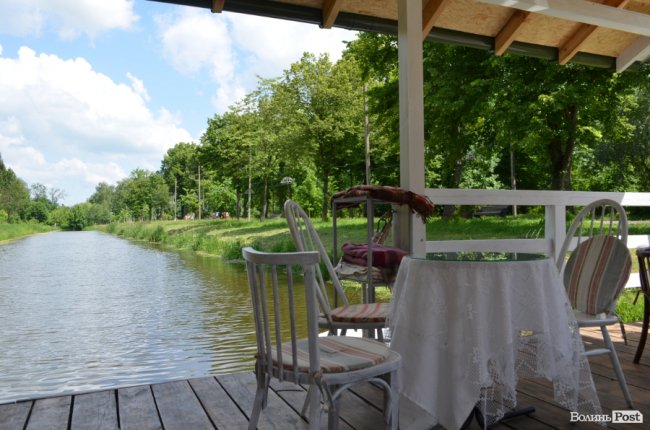 Скільки коштує покататися на човні і поїсти морозива у «Луцькій Венеції». ФОТО