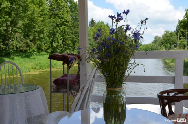 Скільки коштує покататися на човні і поїсти морозива у «Луцькій Венеції». ФОТО