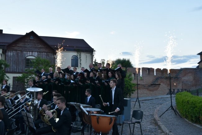 Подорож у часі: яким був третій день арт-променаду «Так звучить Луцьк». ФОТО