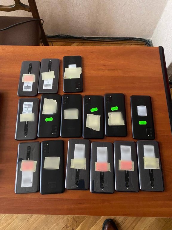 У Луцьку викрили ботоферму. ФОТО