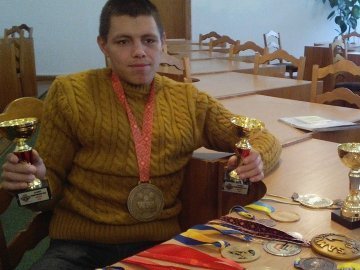 Пауерліфтер з Володимира встановив сім рекордів України. ФОТО