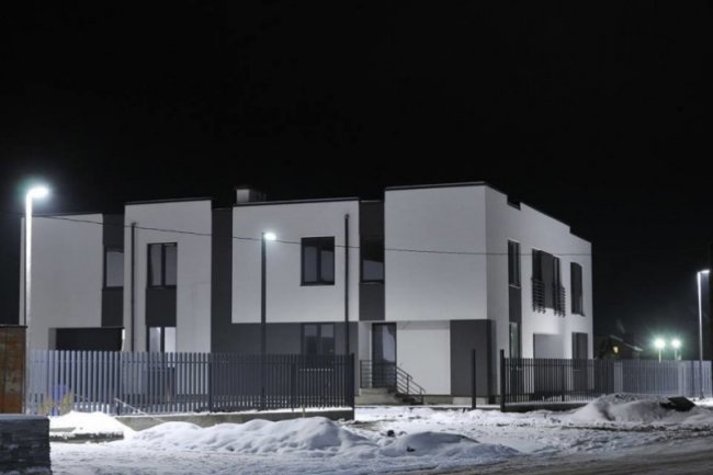 На ЖК «Оріон» встановили вечірнє освітлення*