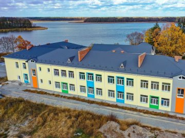 Через підрядника у селі Піща не добудували школу