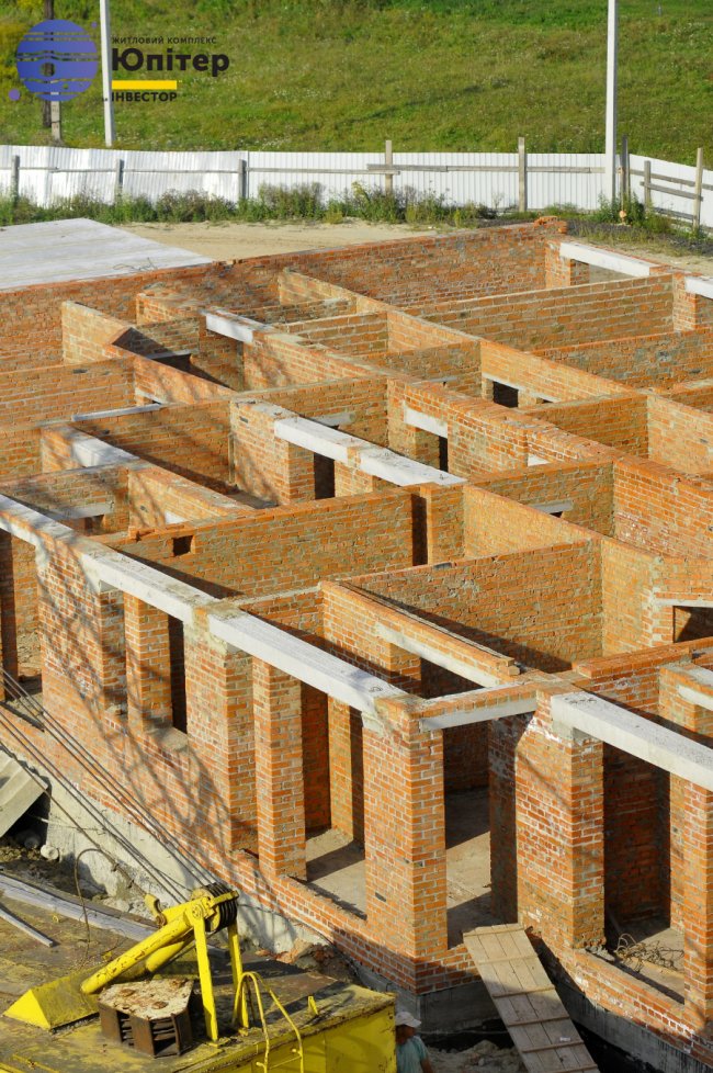 У другому будинку ЖК «Юпітер» — у розпалі внутрішні роботи*