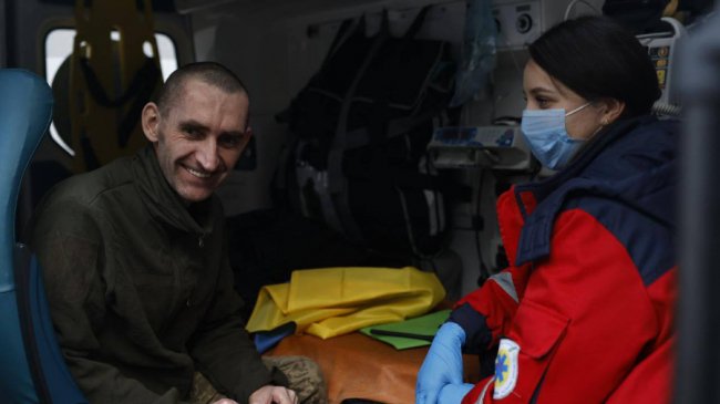 Справжнє щастя – бачити їх удома: з російського полону повернули 150 захисників