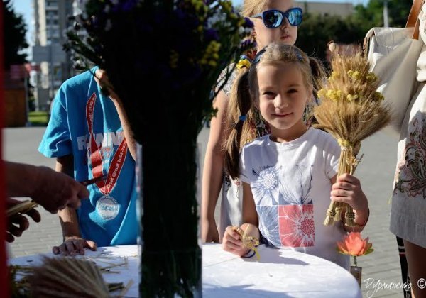 Волинський «УДАР» організував патріотичну акцію. ФОТО*