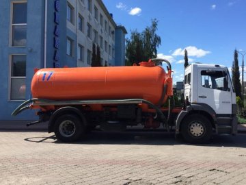 У Луцьку позначать машини, які легально виливатимуть нечистоти