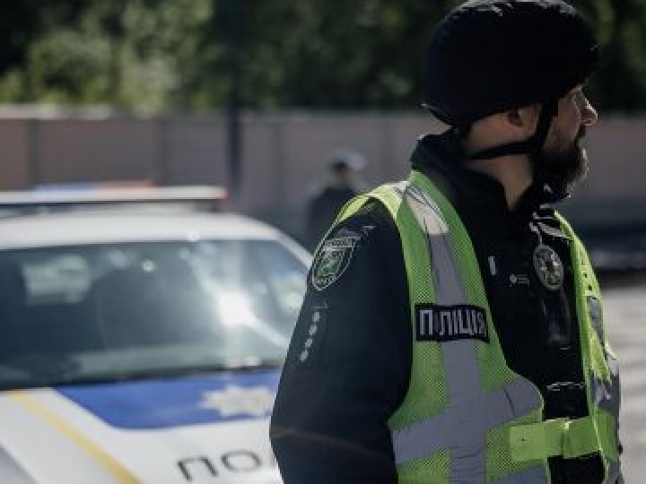 Після атаки на Луцьк поліція розгорнула штаб для допомоги людям