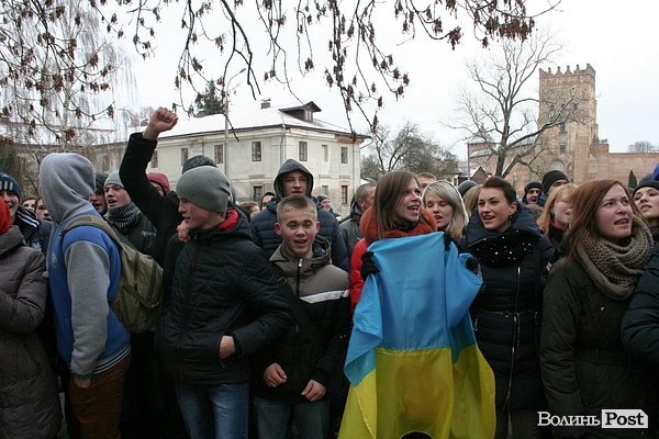 Студентський хід на підтримку євроінтеграції у Луцьку. ФОТО