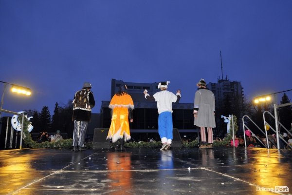 У Луцьку засяяла головна ялинка