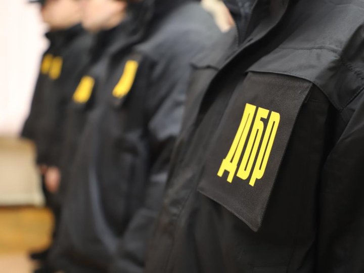 На Волині правоохоронець організував вирубку лісу на кордоні