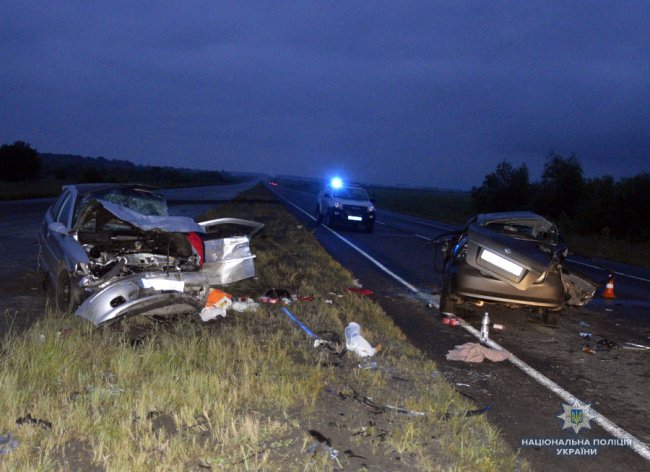 На Волині зіткнулися дві автівки: один загинув, четверо — у лікарні. ФОТО
