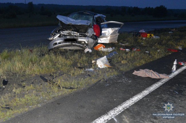 На Волині зіткнулися дві автівки: один загинув, четверо — у лікарні. ФОТО