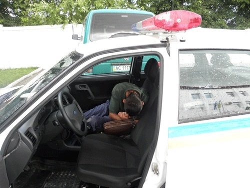 У Луцьку зловили п'яного водія, який допомагав другу