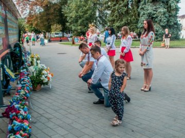Ми повинні пам’ятати: працівники луцького «Мотору» вшанували полеглих Героїв