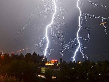 На Чернігівщині курсант загинув від удару блискавки