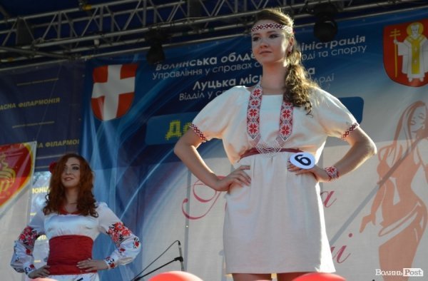 У Луцьку обрали найкрасивішу студентку. ФОТО