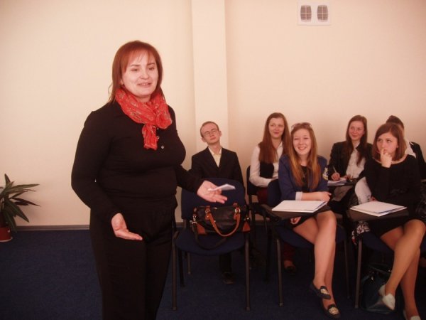 У Луцьку змагання школярів-ерудитів влаштували в нічному клубі. ФОТО