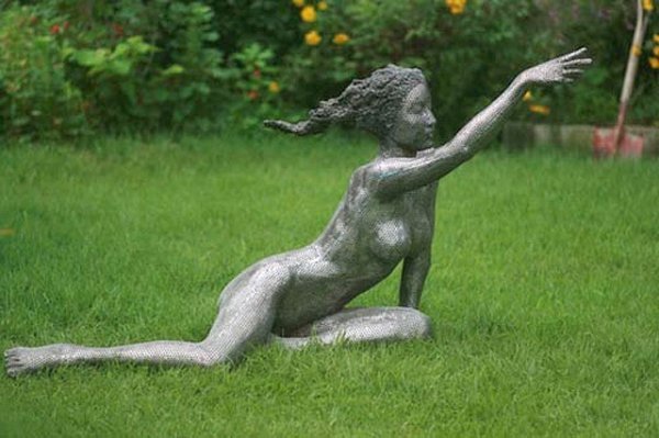 Корейський дизайнер створює вишукані скульптури із заліза. ФОТО