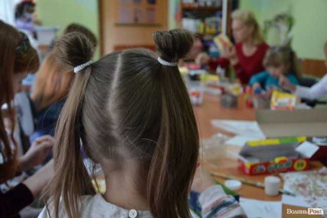 Як у Луцьку розважають дітей переселенців. ФОТО