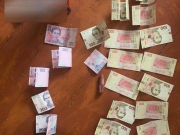 Двоє зловмисниць, мати і дочка, пограбували 65-річну лучанку. ФОТО