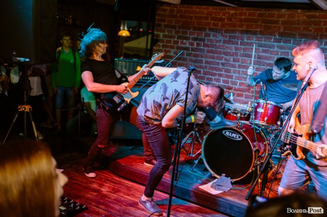 Альтернативний рок: у Луцьку презентували музичну школу
