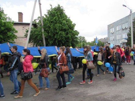 У Ківерцях молодь вийшла на Марш єдності. ФОТО