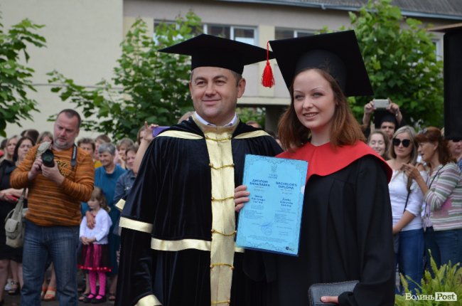 У луцькому політесі «відгуділи» випускний. ФОТО