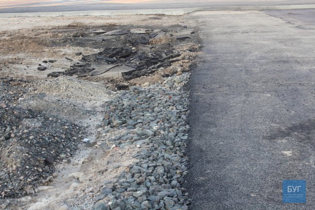 Мешканці Нововолинська відстоюють свою вулицю, яка руйнується через будівництво парковки