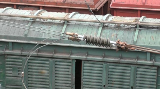 «Електролінія над вагонами має напругу до 29-ти тисяч вольт», – луцький залізничник розповів про те, як обгорів підліток. ВІДЕО