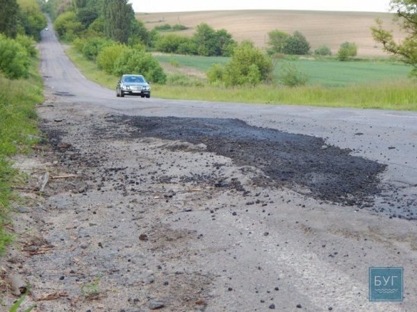 Дорога на Волині відремонтована неякісно. ФОТО. ВІДЕО
