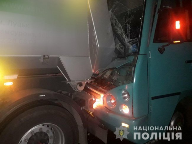 На Рівненщині сталась подвійна аварія за участі волинянина. ФОТО