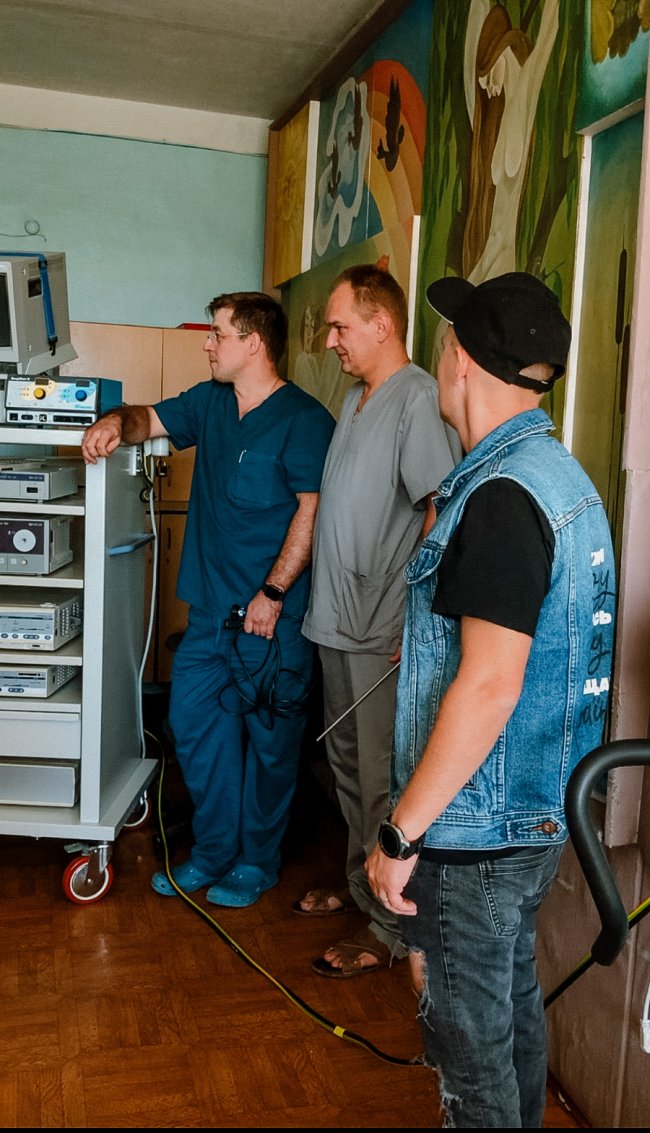 Благодійники передали лапароскопічний апарат  Волинському обласному госпіталю ветеранів війни. ФОТО