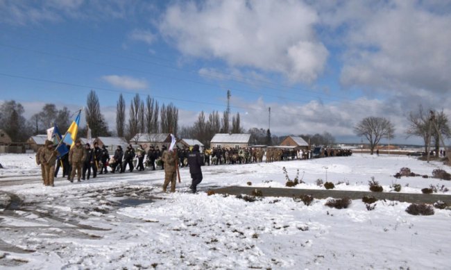 На Волині поховали 23-річну поліцейську, яка загинула у Львові під час теракту. ВІДЕО 