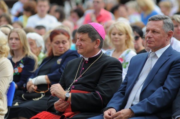 Луцький фотограф поділився світлинами-спогадами про Миколу Романюка