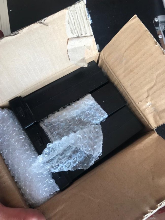 Антидронова рушниця і «Луї Віттон»: на «Ягодині» викрили перевізника із незадекларованим товаром на понад мільйон