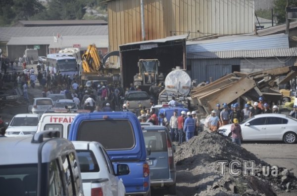 Фото аварії на шахті в Туреччині